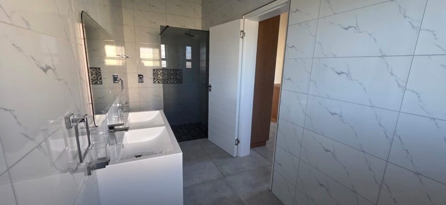 3 Bedroom Property for Sale in Flamingo Bay Western Cape